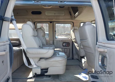 2003 Chevrolet Express Upfitter z USA, uszkodzony, nr VIN 1GBFG15T831235909